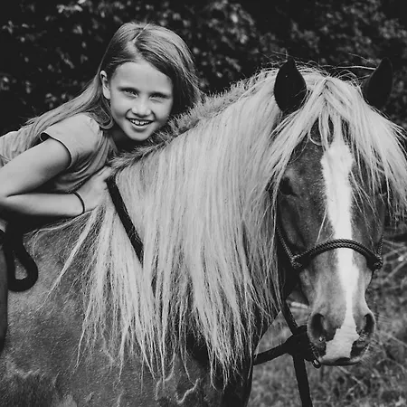 Glamping Nad Meandry V Jurte Luxuszelt