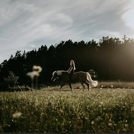 Luxusní stan Glamping Nad Meandry V Jurtě *