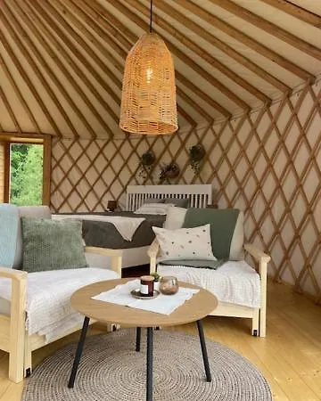 Luxusní stan Glamping Nad Meandry V Jurtě Chyňava