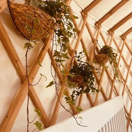 Glamping Nad Meandry V Jurtě Chyňava