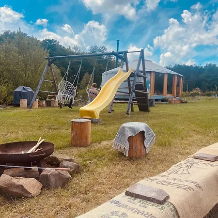 Luxusní stan Glamping Nad Meandry V Jurtě