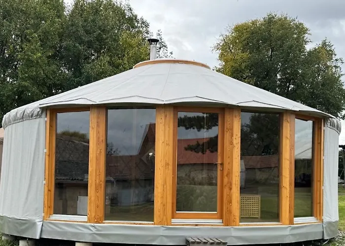 Glamping Nad Meandry V Jurte